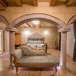 Hotel Cratus Stone Palace Göreme