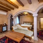 Cratus Stone Palace Göreme