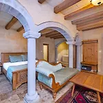 Cratus Stone Palace Otel