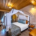 Cratus Stone Palace 5*