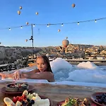 Otel Cratus Stone Palace Göreme