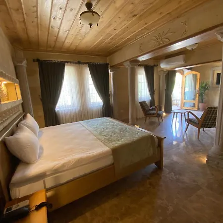 Cratus Stone Palace 5*