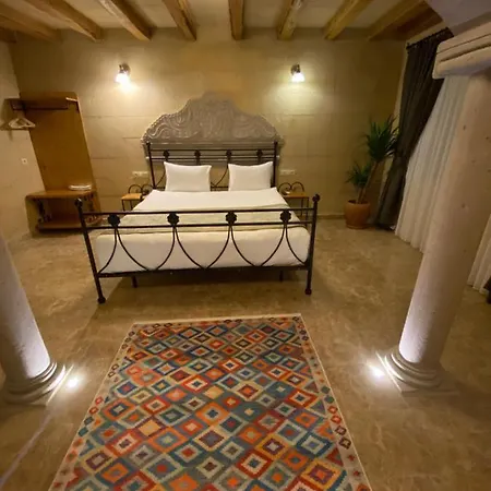 Hotel Cratus Stone Palace 5*