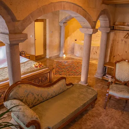 Hotel Cratus Stone Palace *