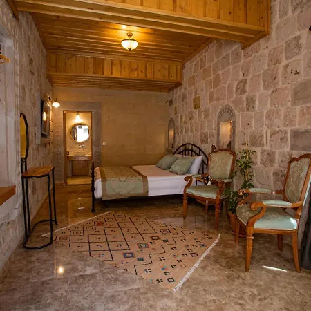 Hotel Cratus Stone Palace