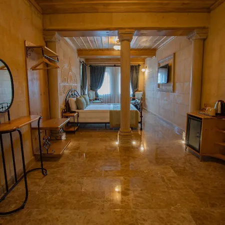 Cratus Stone Palace Hotel *