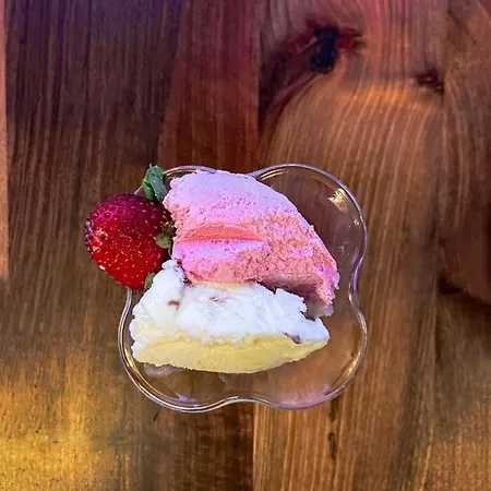 Cratus Stone Palace Hotel