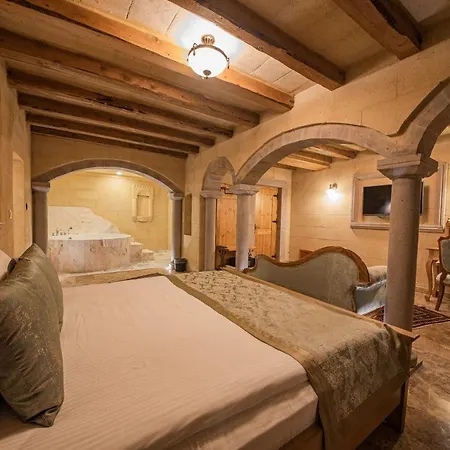 Hotel Cratus Stone Palace *
