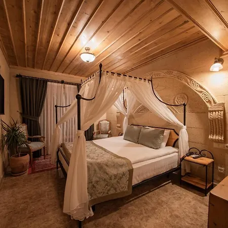 Hotel Cratus Stone Palace *