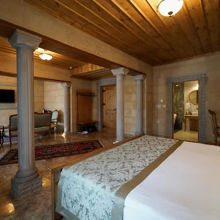 Hotel Cratus Stone Palace *