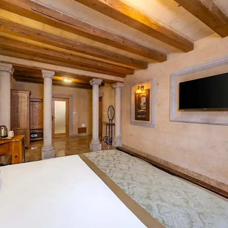 Cratus Stone Palace Göreme