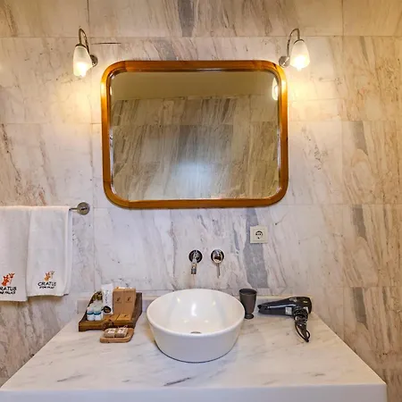 Cratus Stone Palace Hotel 5*