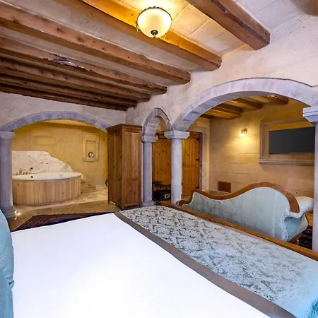 Cratus Stone Palace 5* غوريمِيه