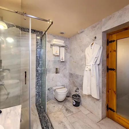 Cratus Stone Palace 5* غوريمِيه