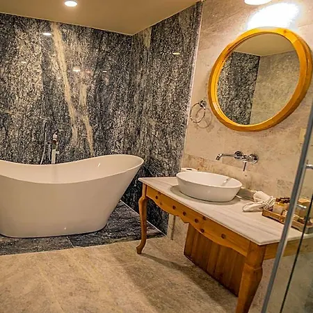 Cratus Stone Palace 호텔 5*