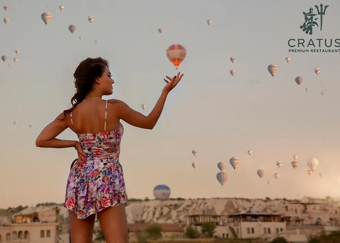 Hotel Cratus Stone Palace