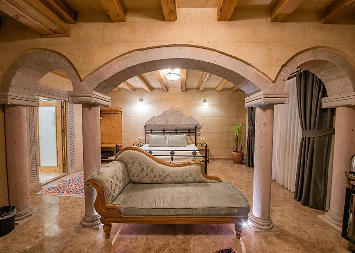 Hotel Cratus Stone Palace Göreme