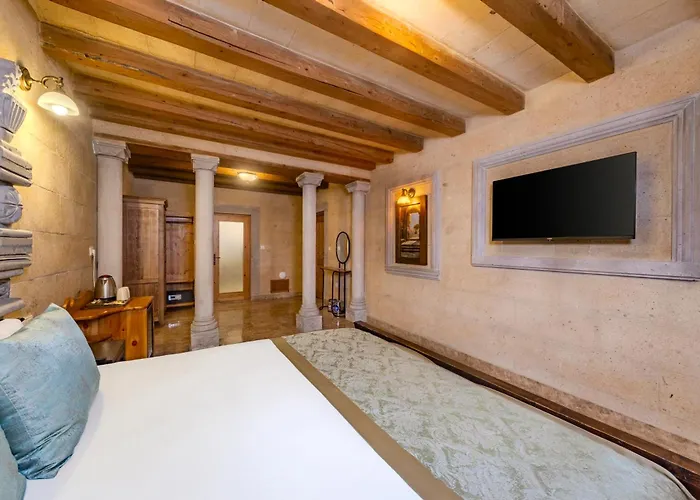 Cratus Stone Palace Göreme