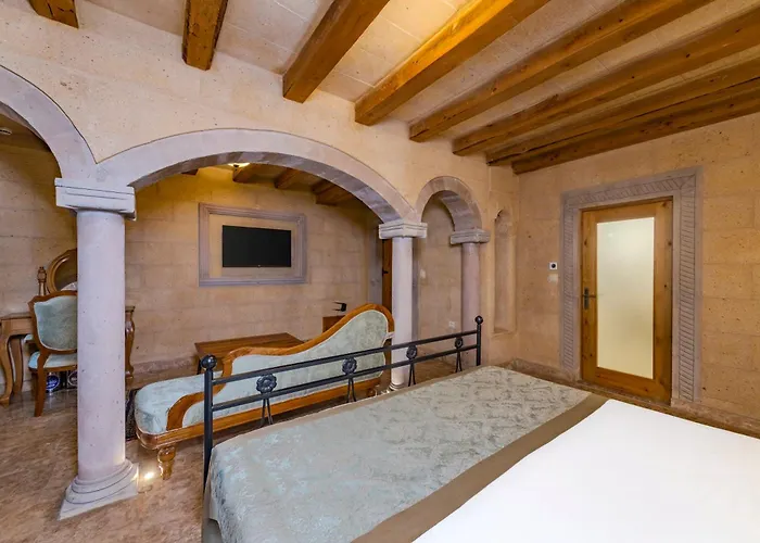 Cratus Stone Palace Hotel Göreme