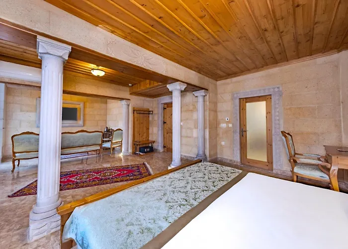 Cratus Stone Palace Hotel 5*