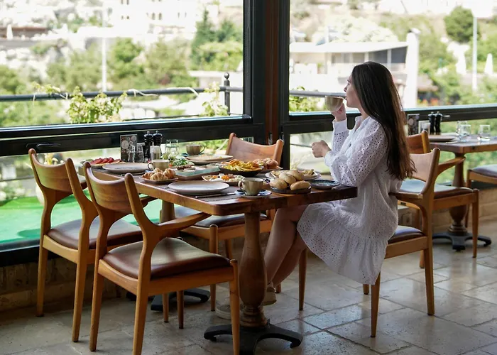 Cratus Stone Palace 格雷梅